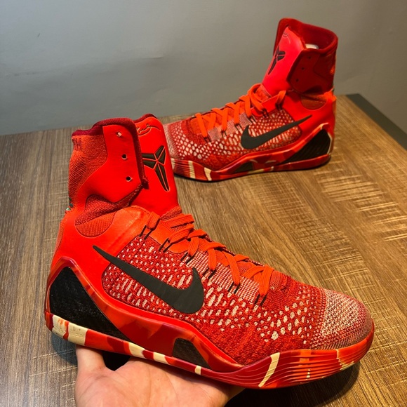 Nike Kobe 9 Elite Christmas 2014 Mens Athletic Sneaker Size 8.5 Red 630847-600 - Picture 1 of 9